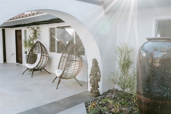 Divine Yoga Properties