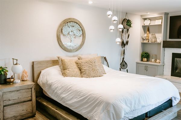 Divine Yoga Properties