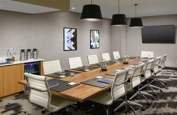 DoubleTree by Hilton Hotel Colorado Springs