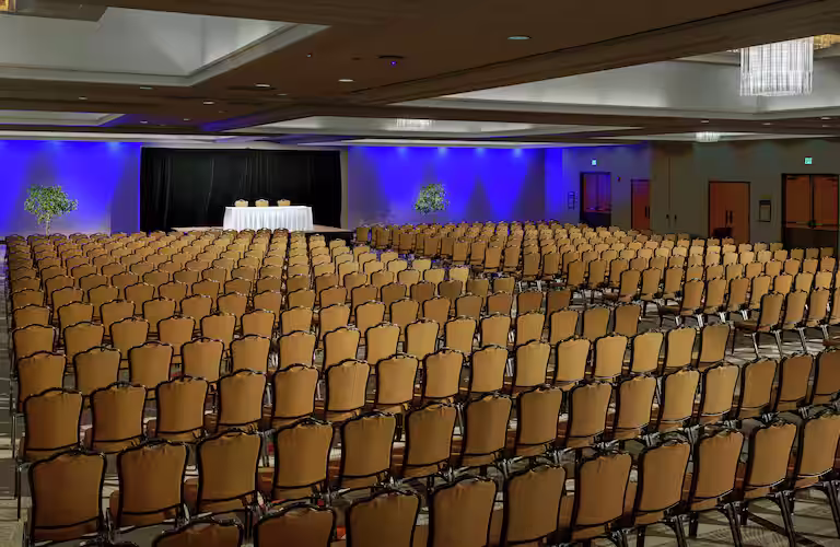 DoubleTree by Hilton Hotel Colorado Springs