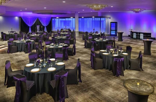 DoubleTree by Hilton Hotel Colorado Springs