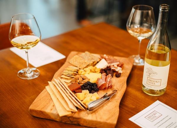 Brooks Note Winery and Tasting Room