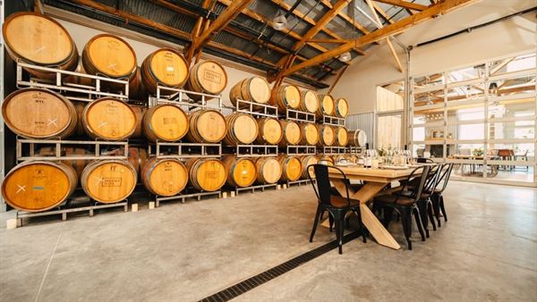 Brooks Note Winery and Tasting Room