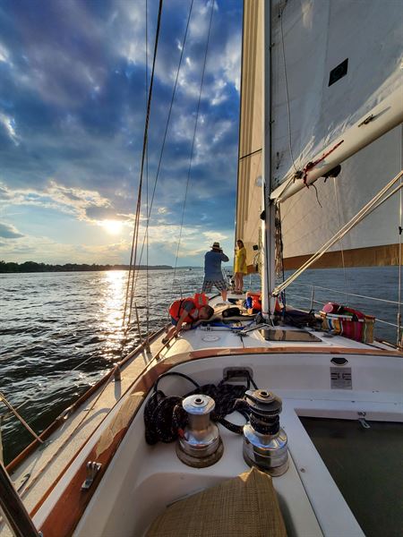 Island Chill Yacht Charters