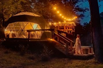 WVGlampingDomes.com