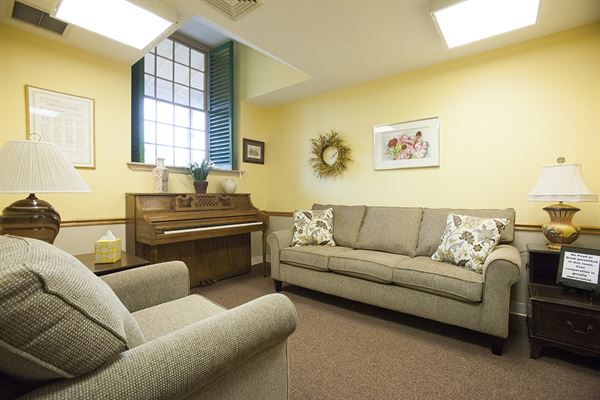 Burlington Quaker Meeting House and Center For Conference