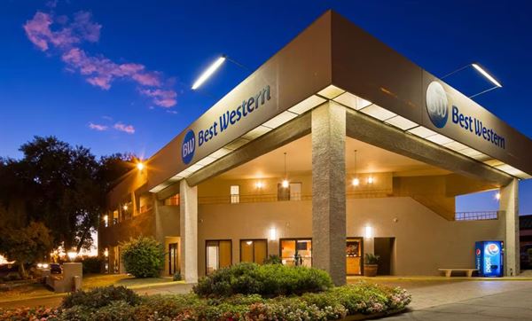 Best Western - InnSuites Tucson Foothills Hotel & Suites