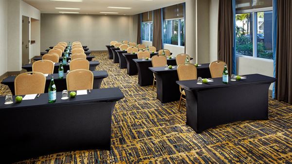 DoubleTree by Hilton Hotel LAX - El Segundo