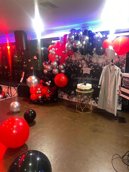 Republica Restaurant & Lounge