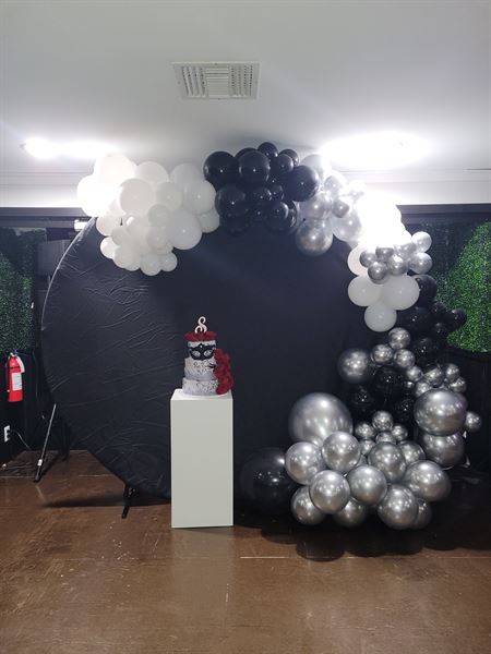 Republica Restaurant & Lounge