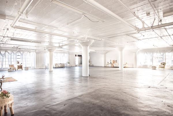 Skyline Loft + Rooftop