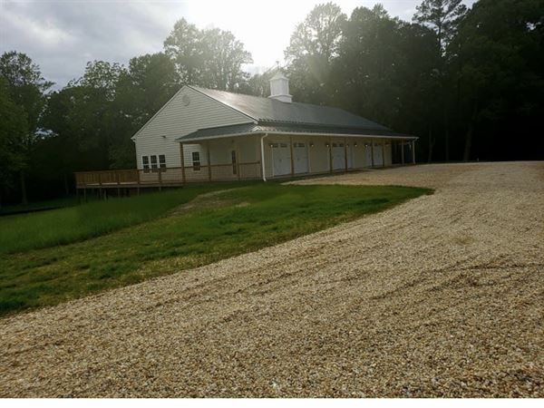 Rivah Vineyards at the Grove