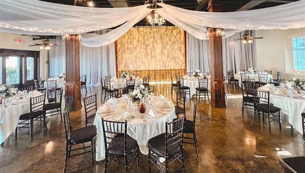 The Courtyard at Gaslight Square