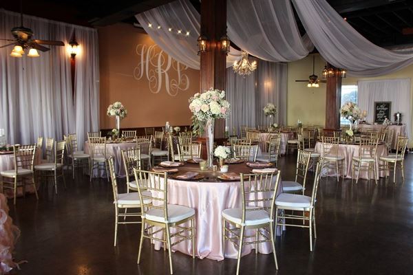 The Courtyard at Gaslight Square