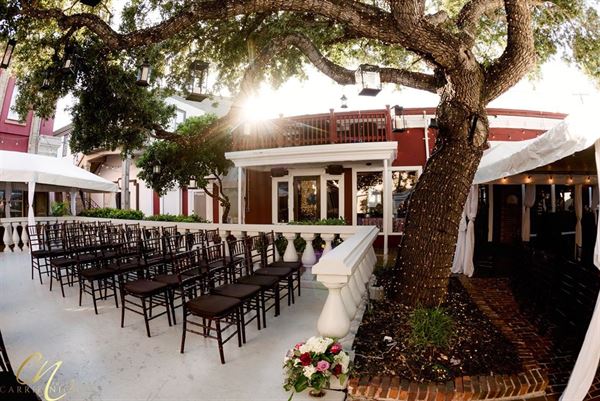 The Courtyard at Gaslight Square
