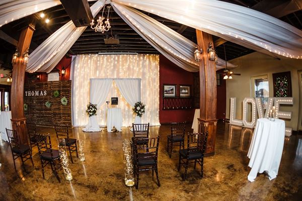 The Courtyard at Gaslight Square