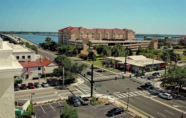 Hampton Inn & Suites Bradenton Downtown Historic District