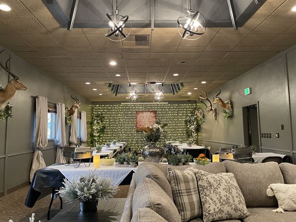 Kristalls Restaurant and Lounge