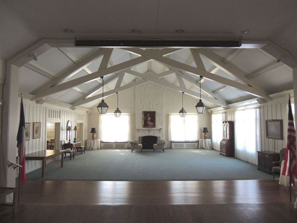 Woman's Club Building