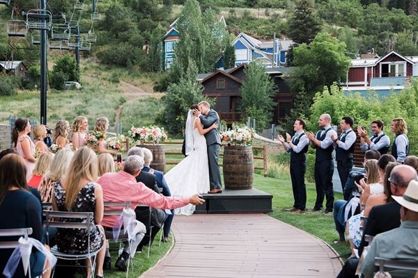 The Bridge Cafe & Grill