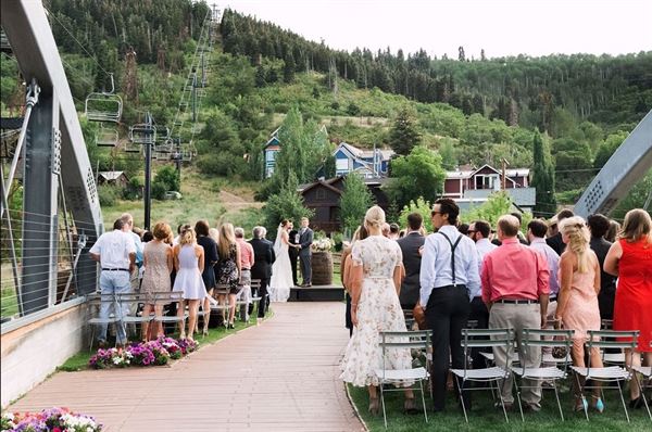 The Bridge Cafe & Grill