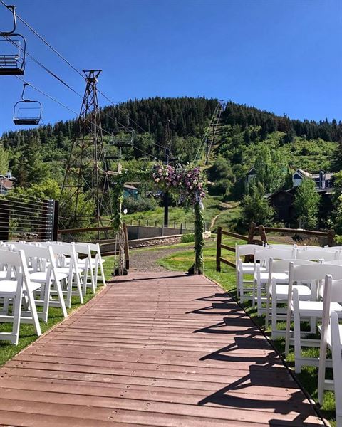 The Bridge Cafe & Grill