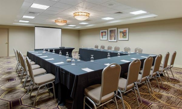 DoubleTree by Hilton Hotel Downtown Wilmington - Legal District