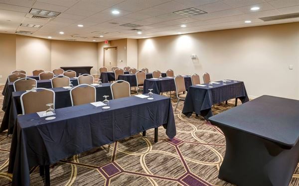 DoubleTree by Hilton Hotel Downtown Wilmington - Legal District