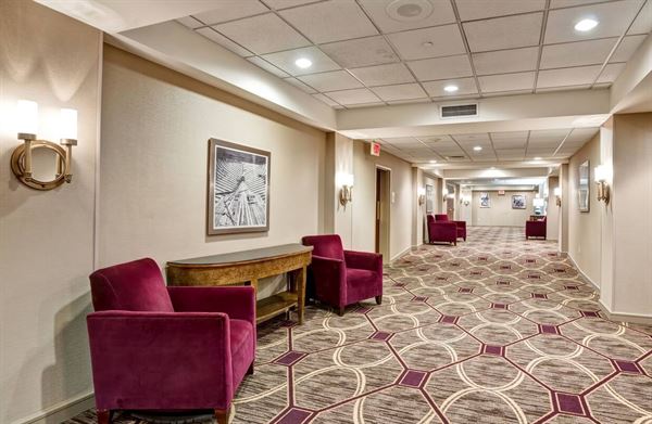 DoubleTree by Hilton Hotel Downtown Wilmington - Legal District