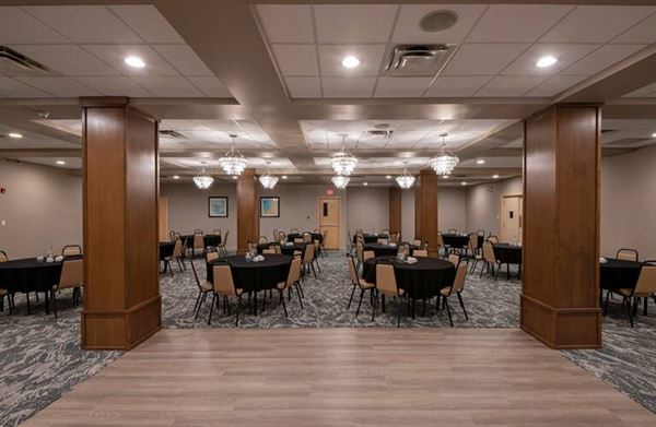 DoubleTree by Hilton Hotel Kamloops