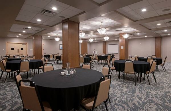 DoubleTree by Hilton Hotel Kamloops