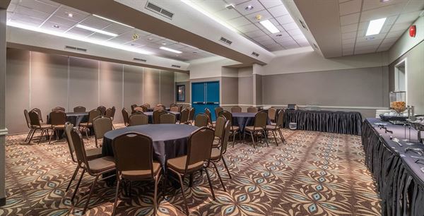 VENUE twelvefifty at The Coast Kamloops Hotel & Conference Centre