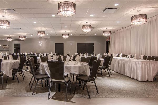 VENUE twelvefifty at The Coast Kamloops Hotel & Conference Centre