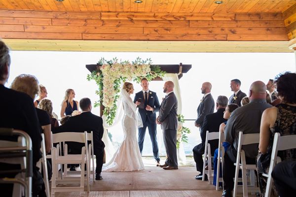 The Historic Summit Inn