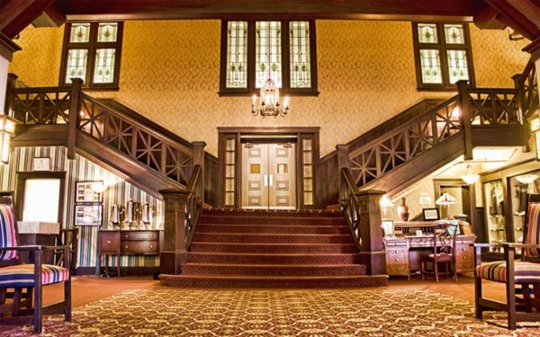 The Historic Summit Inn