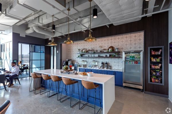 Venture X Charlotte – The Refinery