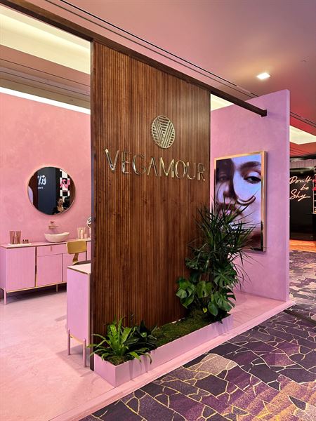 ASHLEY DESIGNS THE FUTURE