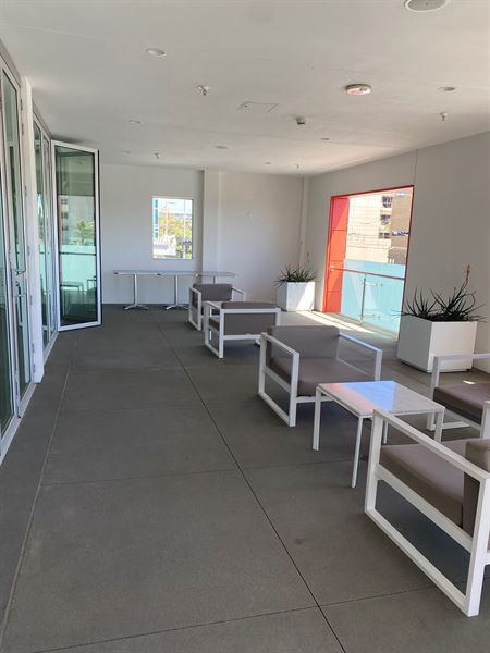 Courtyard by Marriott Santa Monica