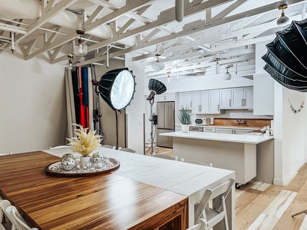 Lark Connection Studio