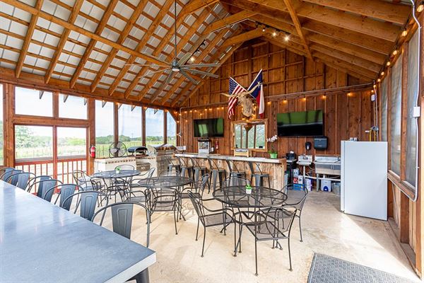 Arrowhead Creek Vineyards