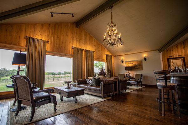 Arrowhead Creek Vineyards