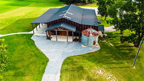 Barns and Bins Weddings and Events