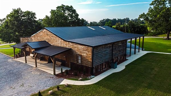 Barns and Bins Weddings and Events