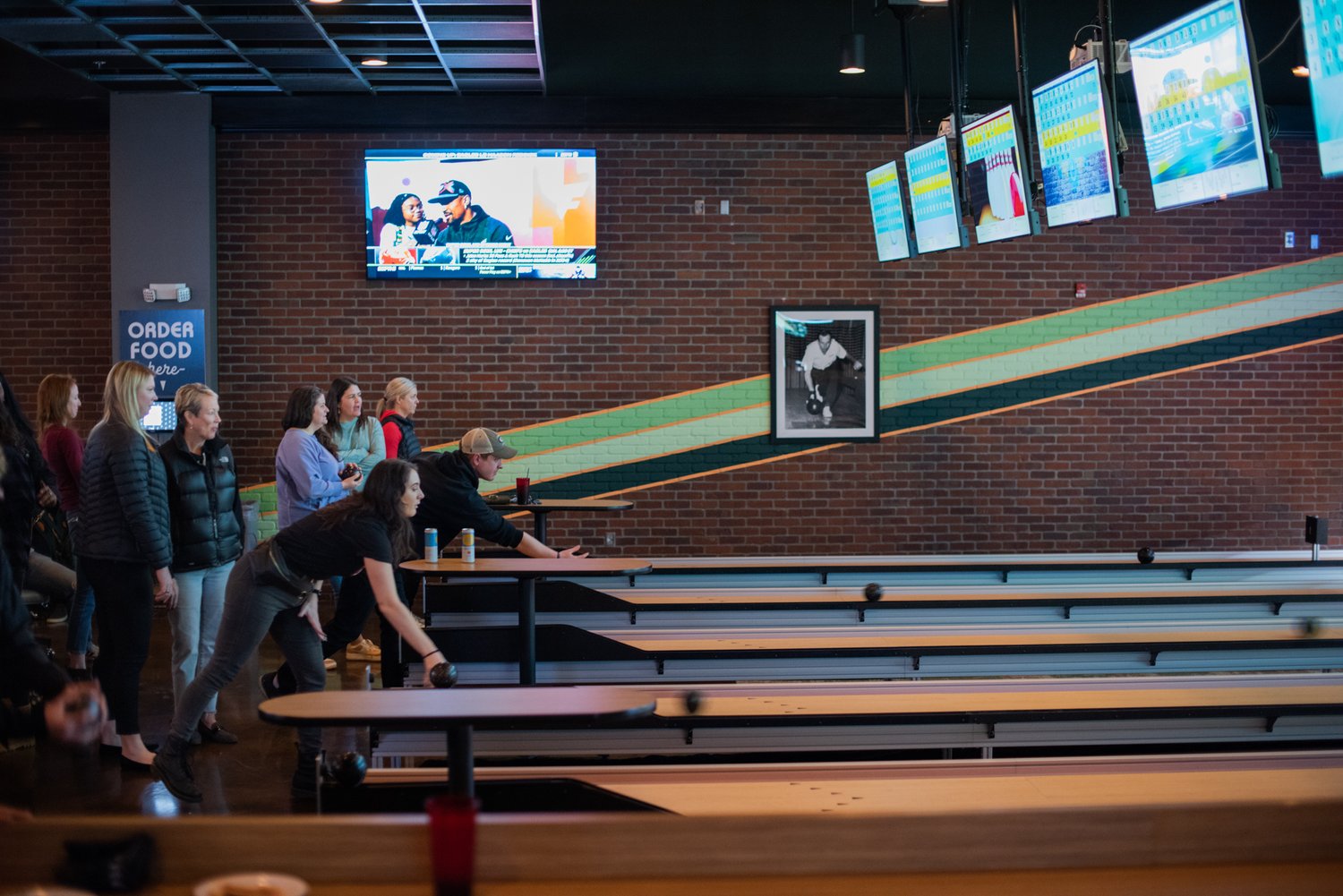 Bob & Willie's Wonderbowl Regency