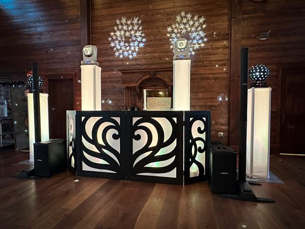 Tommy Z's Wedding DJs