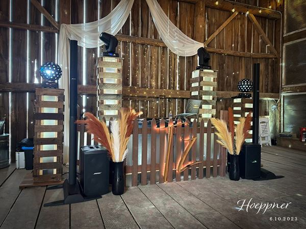 Tommy Z's Wedding DJs