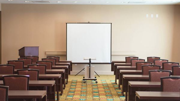 Hampton Inn & Suites Dallas/Frisco North-FieldhouseUSA