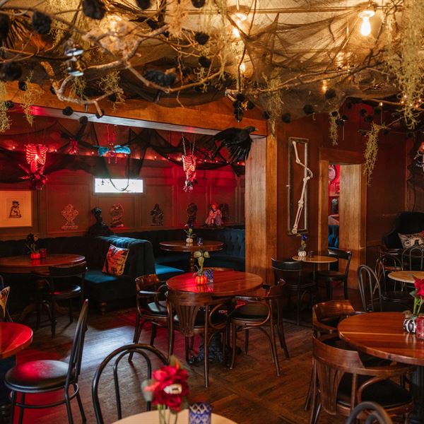 The Blind Pig Parlour Bar