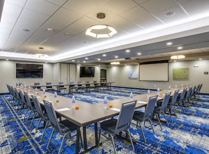 Hampton Inn & Suites Dallas/Ft. Worth Airport South