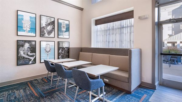 Hampton Inn & Suites Memphis-Shady Grove